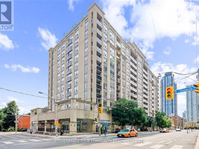 The Star of Downtown - 407 225 Wellesley Street East - photo 1