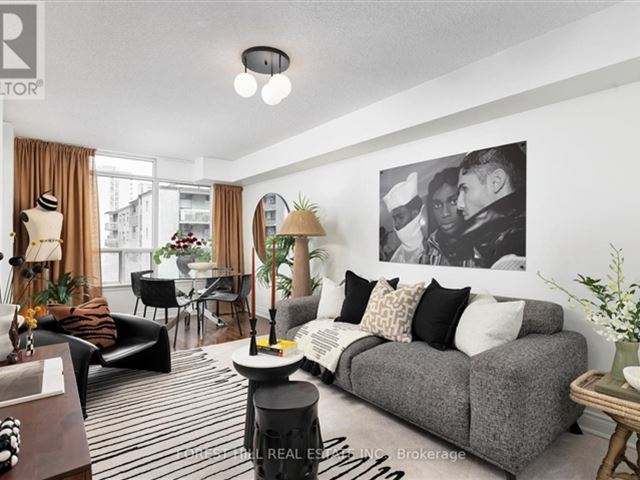 The Star of Downtown - 606 225 Wellesley Street East - photo 2