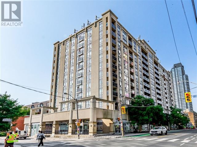 The Star of Downtown - 1112 225 Wellesley Street East - photo 1