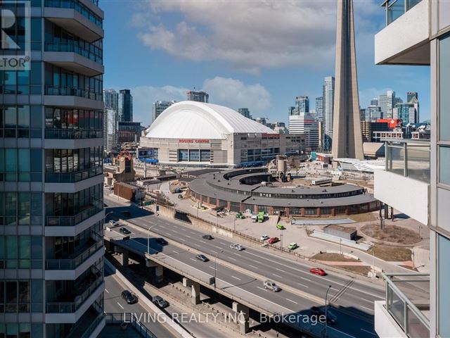 The Riviera - 2110 228 Queens Quay West - photo 2