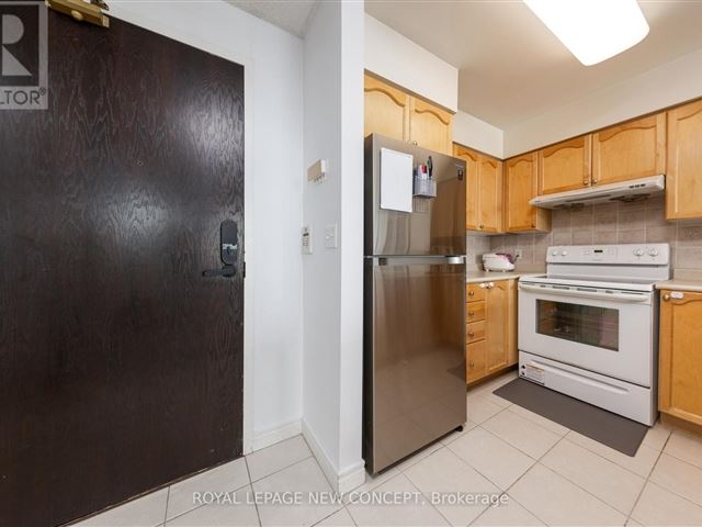 Platinum - 2803 23 Hollywood Avenue - photo 3