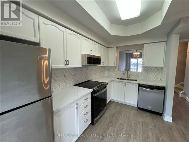 23 Observatory Lane Condos - 10 23 Observatory Lane - photo 2