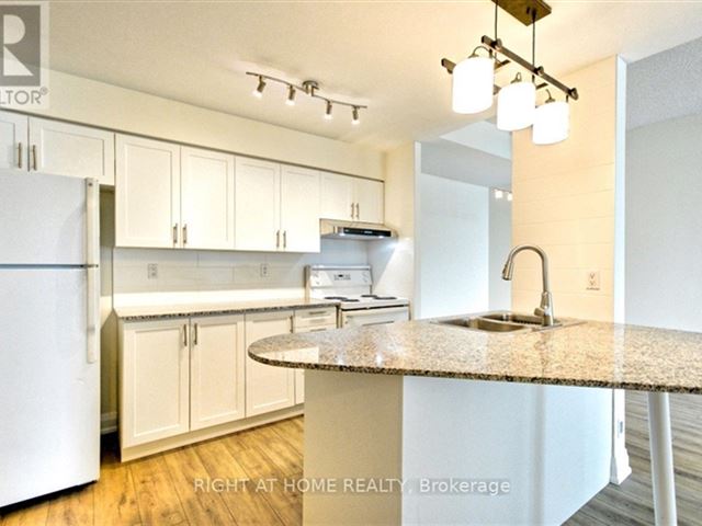 The Riviera - 1117 228 Queens Quay West - photo 2