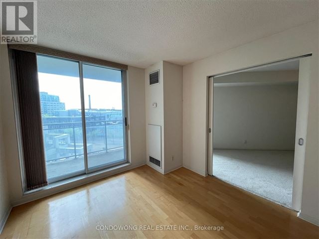 The Riviera - 619 228 Queens Quay West - photo 1