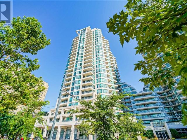 The Riviera - 221 228 Queens Quay West - photo 1