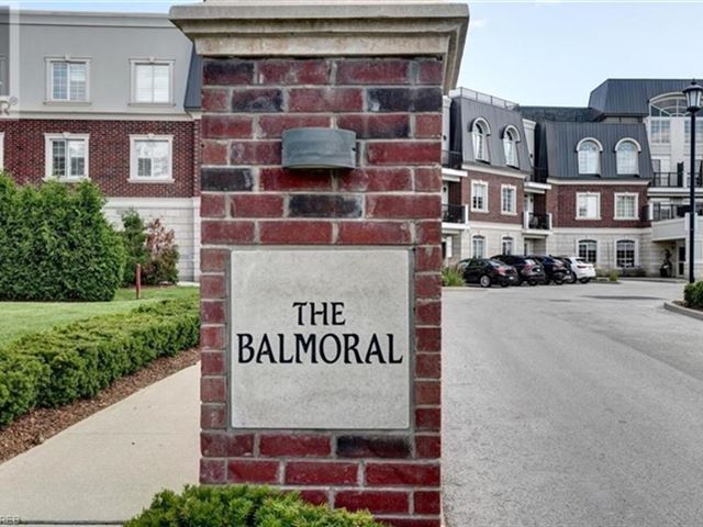 Balmoral Condos - 321 2300 Upper Middle Road West - photo 2