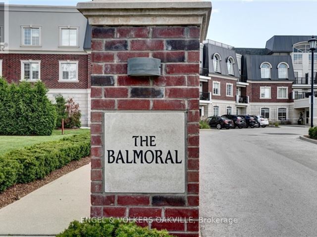 Balmoral Condos - 312 2300 Upper Middle Road West - photo 2