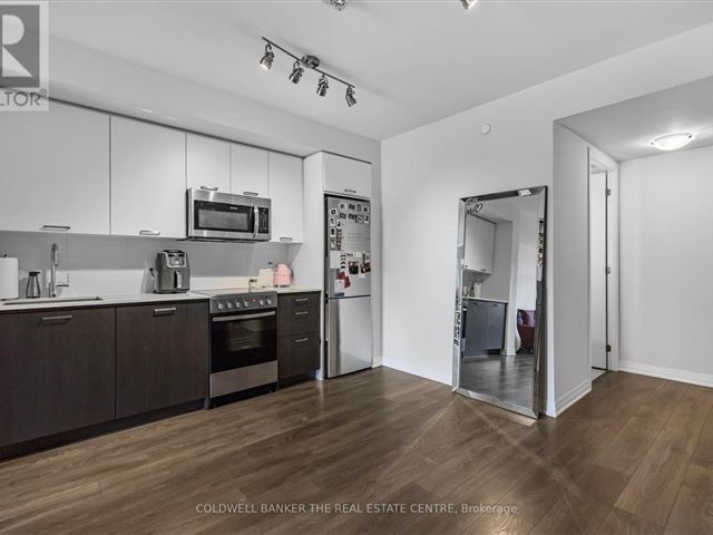 Canvas Condos - 207 2301 Danforth Avenue - photo 3