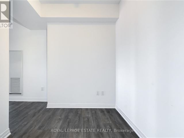 Canvas Condos - 304 2301 Danforth Avenue - photo 2