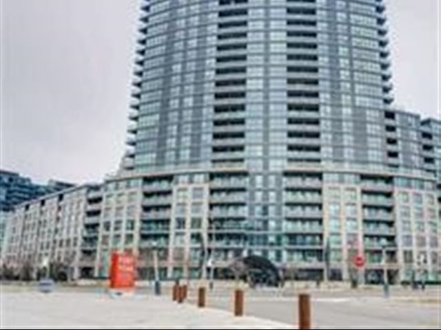 Atlantis at Waterpark City - 737 231 Fort York Boulevard - photo 1