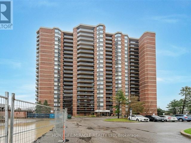 Twin Towers - 606 234 Albion Road - photo 1