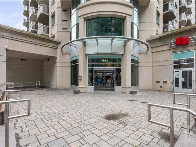 Claridge Plaza Phase 2 - 2603 234 Rideau Street - photo 2