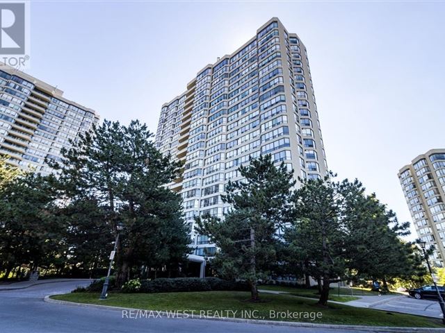 Bellair Condominiums - 1509 24 Hanover Road - photo 1