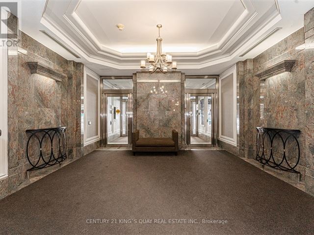 The Century Plaza - 1407 24 Wellesley Street West - photo 3