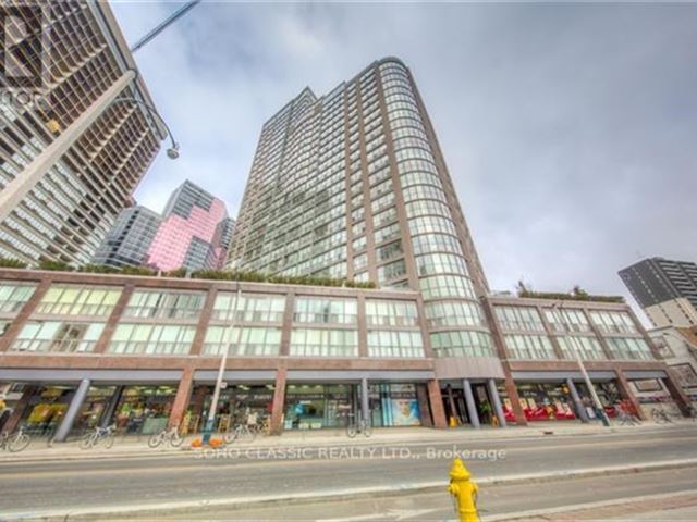 The Century Plaza - 2805 24 Wellesley Street West - photo 1