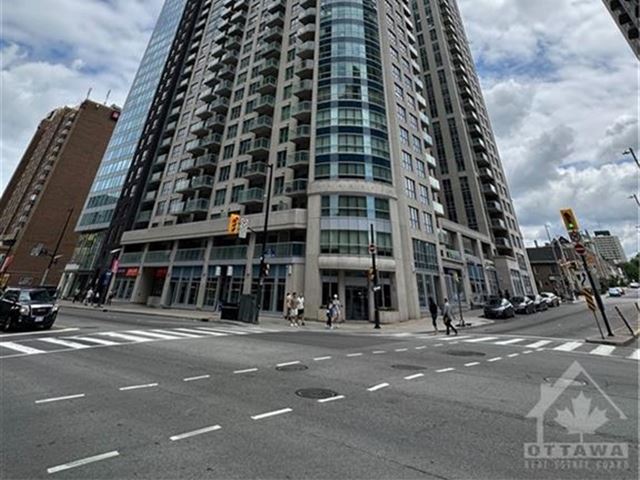 Claridge Plaza Phase 3 - 2307 242 Rideau Street - photo 1