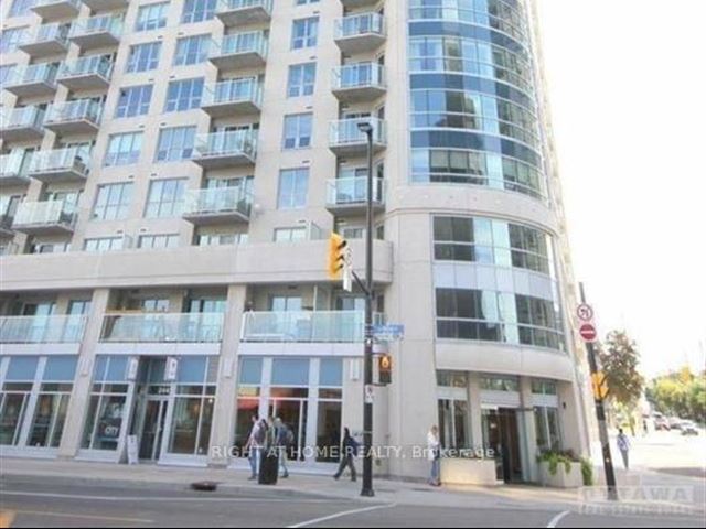 Claridge Plaza Phase 3 -  242 Rideau Street - photo 1