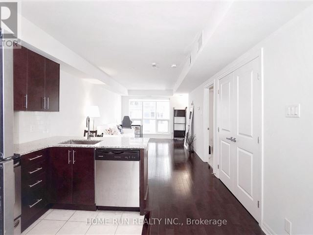 Claridge Plaza Phase 3 - 1207 242 Rideau Street - photo 3