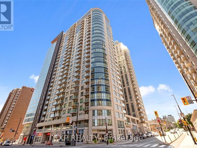 Claridge Plaza Phase 3 - 1106 242 Rideau Street - photo 1