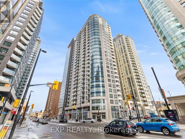 Claridge Plaza Phase 3 - 2607 242 Rideau Street - photo 1