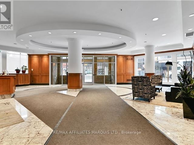 Claridge Plaza Phase 3 - 301 242 Rideau Street - photo 3