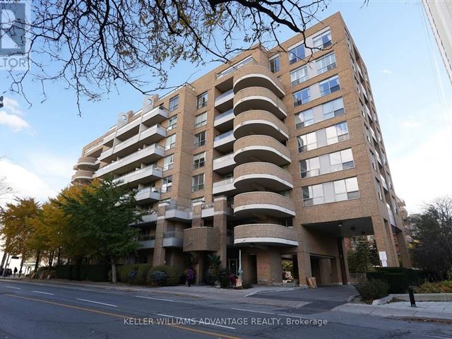 The Parkside - lph8 245 Davisville Avenue - photo 1