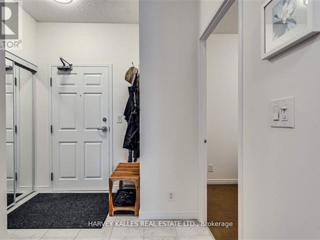 The Parkside - 113 245 Davisville Avenue - photo 3