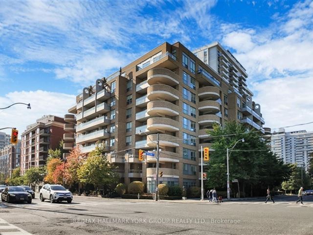 The Parkside - 512 245 Davisville Avenue - photo 1