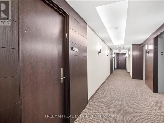 The Republic North Tower - 1005 25 Broadway Avenue - photo 3