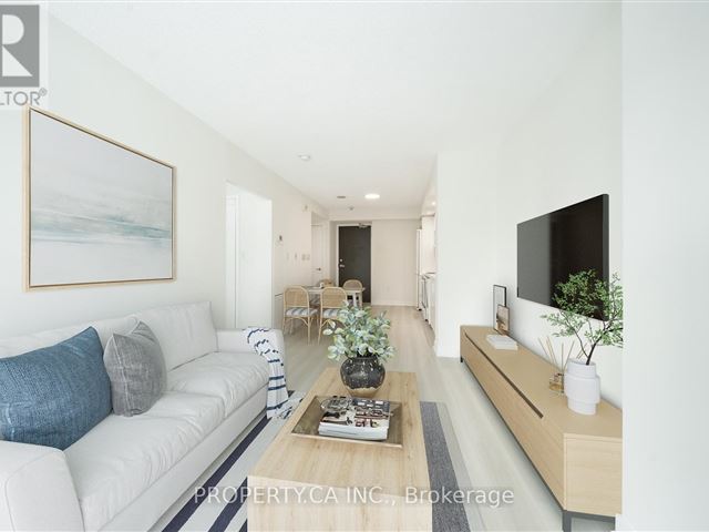 Luna | Luna Vista at CityPlace - 1601 25 Capreol Court - photo 1