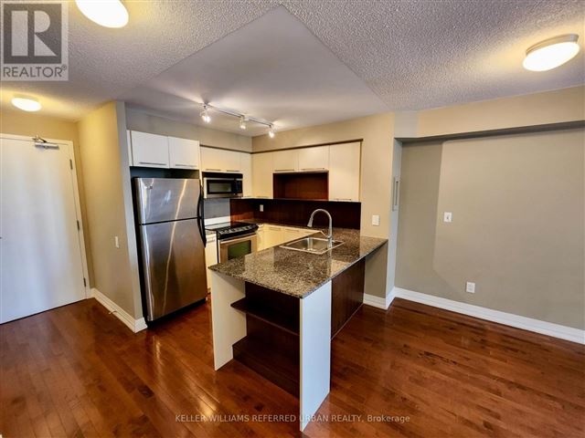 Encore Condos - 808 25 Carlton Street - photo 1