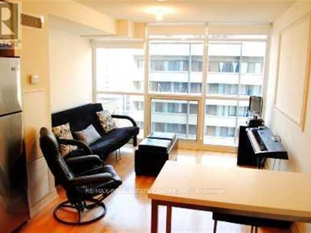 Encore Condos - 1609 25 Carlton Street - photo 2