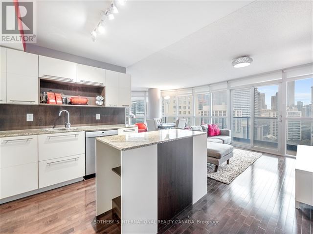 Encore Condos - 1907 25 Carlton Street - photo 3