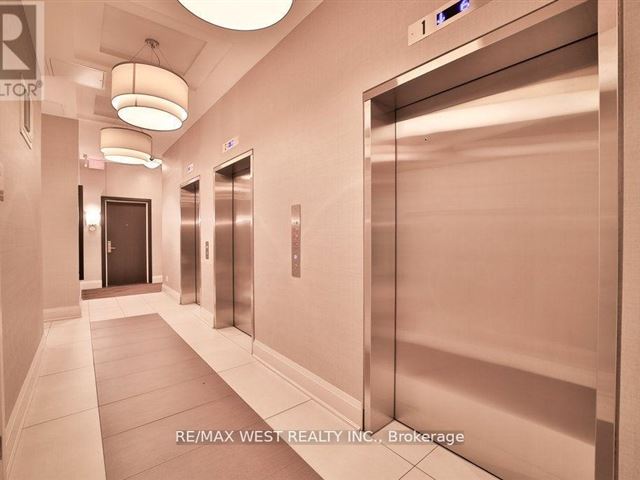 Perspective Condominiums - 808 25 Fontenay Court - photo 3