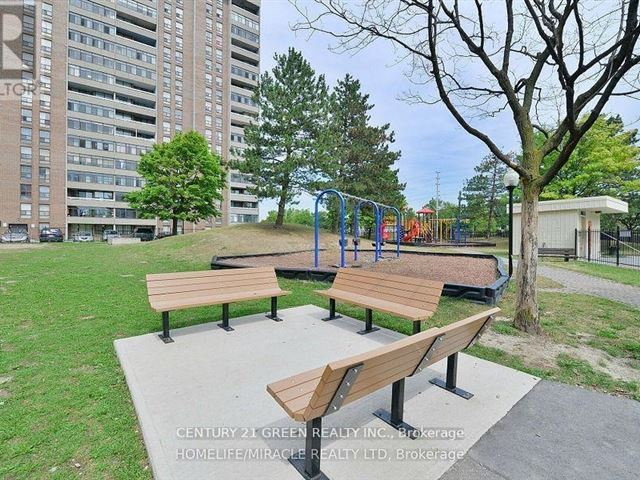 25 Kensington Condos - 1710 25 Kensington Road - photo 2