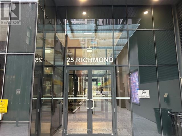 Yonge + Rich - 308 25 Richmond Street East - photo 3