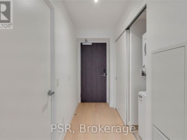 Yonge + Rich - 2808 25 Richmond Street East - photo 2