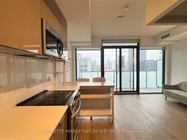 Yonge + Rich - 2213 25 Richmond Street East - photo 1