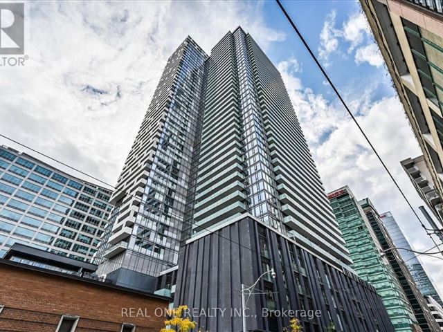 Yonge + Rich - 204 25 Richmond Street East - photo 2