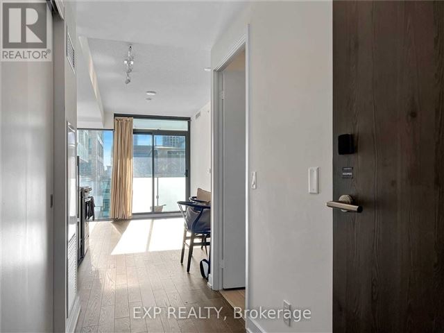 Yonge + Rich - 1408 25 Richmond Street East - photo 3