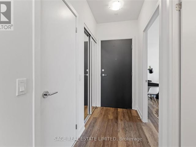 250 Lawrence Condos - 723 250 Lawrence Avenue West - photo 3