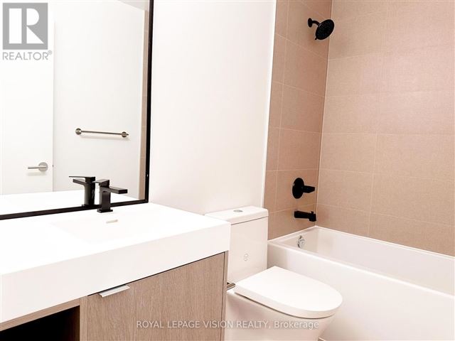 250 Lawrence Condos - 105 250 Lawrence Avenue West - photo 2