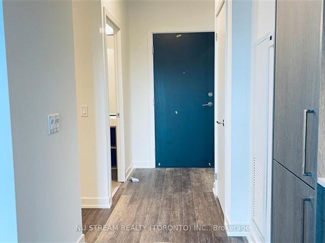 250 Lawrence Condos - 702 250 Lawrence Avenue West - photo 3