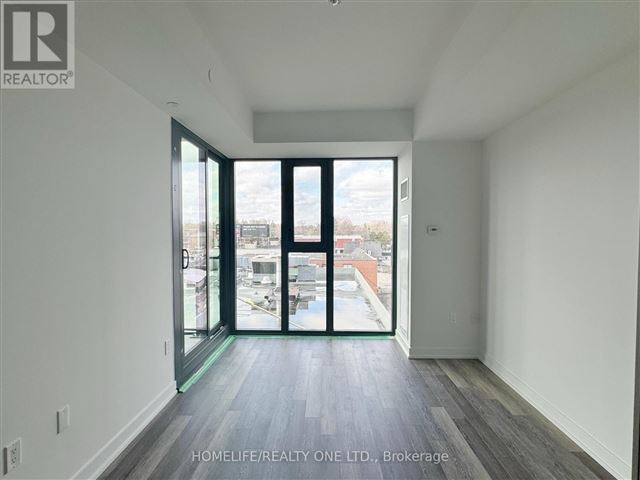 250 Lawrence Condos - 521 250 Lawrence Avenue West - photo 3