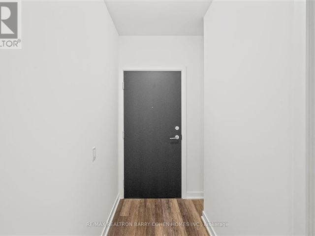 250 Lawrence Condos - 212 250 Lawrence Avenue West - photo 2