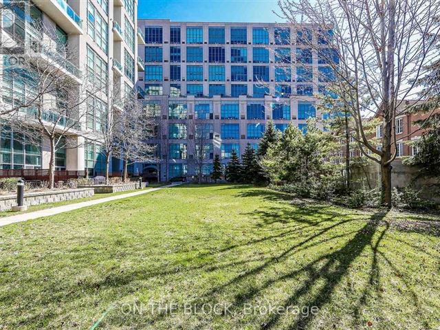 The Warehouse Lofts | Mystic Pointe - 732 250 Manitoba Street - photo 2