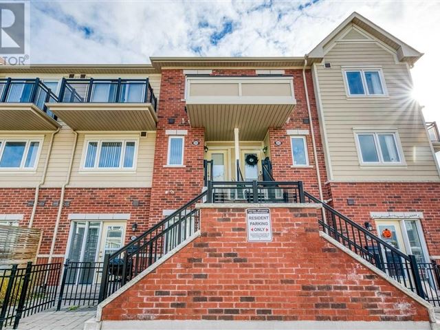 Daniels FirstHome Brampton at Sunny Meadow - 204 250 Sunny Meadow Boulevard - photo 3