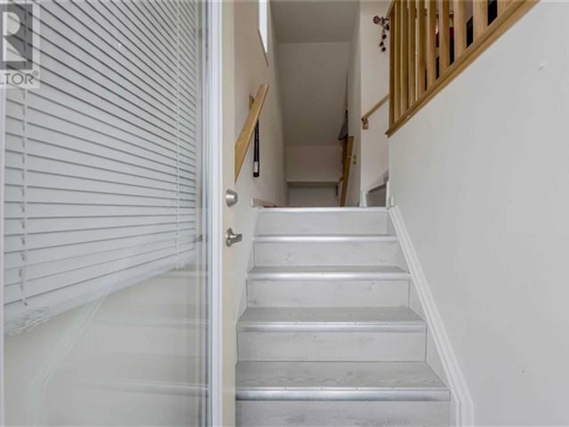 Daniels FirstHome Brampton at Sunny Meadow - 230 250 Sunny Meadow Boulevard - photo 2