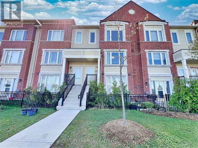 Daniels FirstHome Brampton at Sunny Meadow - 227 250 Sunny Meadow Boulevard - photo 1