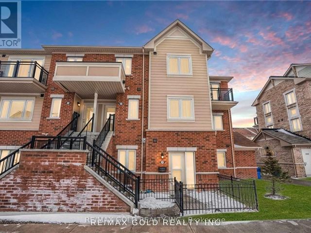 Daniels FirstHome Brampton at Sunny Meadow - 271 250 Sunny Meadow Boulevard - photo 1